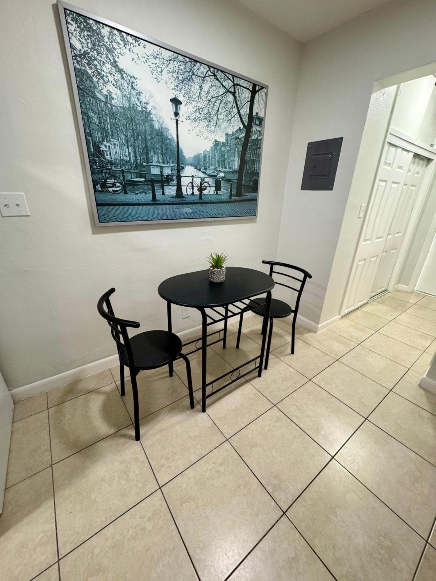 Apartment In Hollywood Close To Beach & Shops 101 ภายนอก รูปภาพ